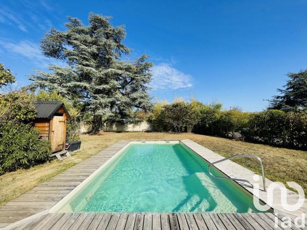 Maison 5 pièces de 177 m² à Lagrave (81150)