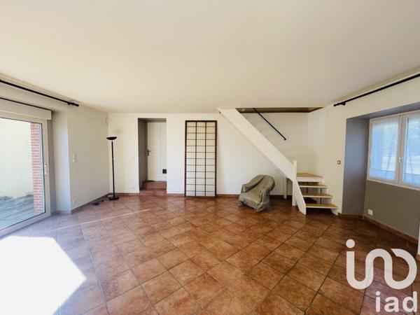 Maison 5 pièces de 177 m² à Lagrave (81150)