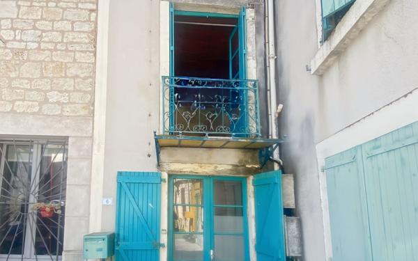 Maison à vendre    4 pièces •  Puylaroque