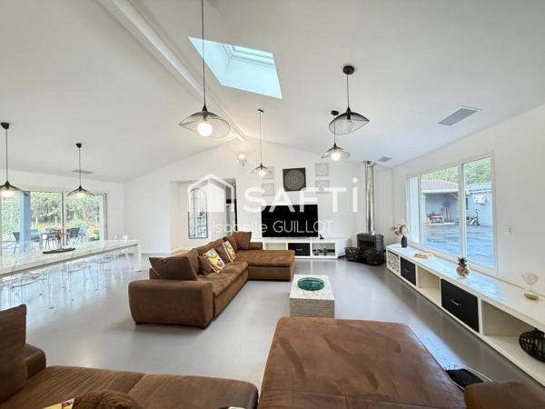 Maison 240 m2 avec dépendances