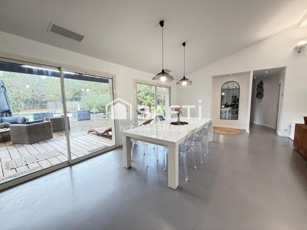 Maison 240 m2 avec dépendances