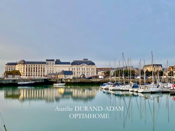 Appartement à fort potentiel - Plein centre ville de Deauville - Emplacement recherché - 3 Pièces- Vaste Cave