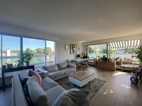 T5 et plus Le Vésinet 101 m²