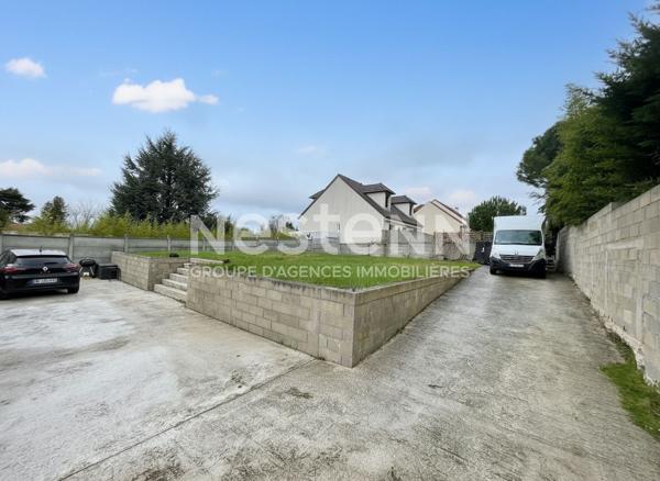 TERRAIN A BATIR A VENDRE A MORANGIS DANS UN SECTEUR PAVILLONNAIRE PRIVILEGIE