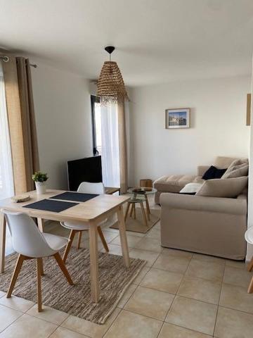 2 pièces - balcon - place de parking en sous-sol