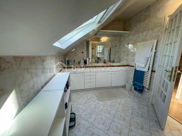 Maison ancienne de 240 m²