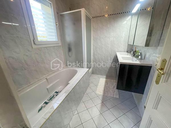 Maison ancienne de 240 m²