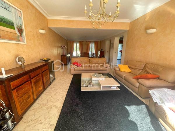 Maison ancienne de 240 m²