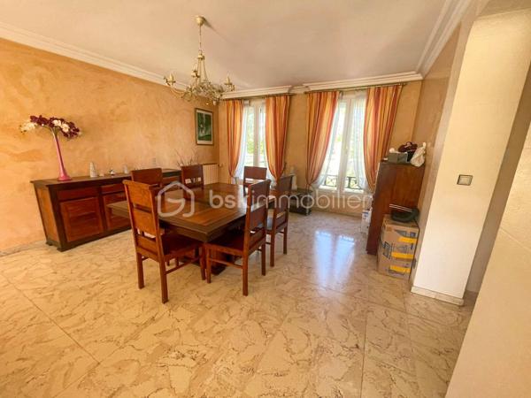 Maison ancienne de 240 m²