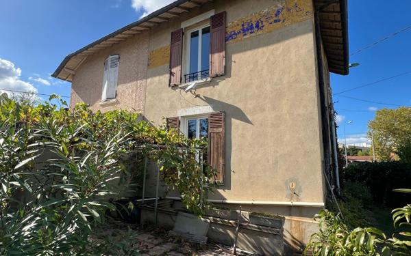 Maison à vendre    4 pièces • 70 m2 Vaulx-en-Velin