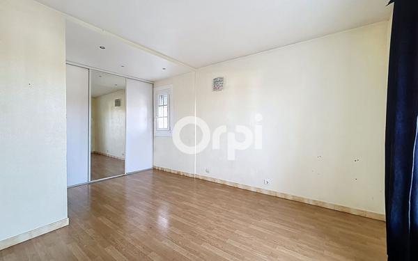 Maison à vendre    7 pièces • 189,75 m2 Cires-lès-Mello