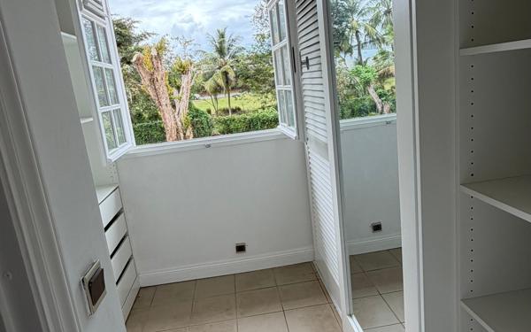 Maison à louer    5 pièces •  Baie-Mahault