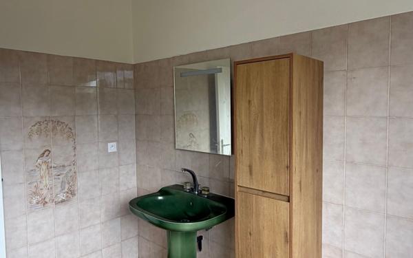 Maison à louer    5 pièces •  Baie-Mahault