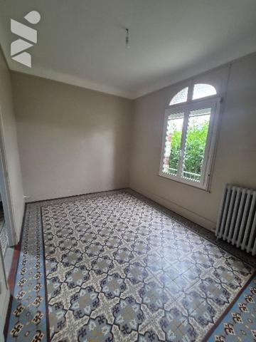 Maison de caractère de 113m², proche centre-ville.