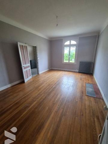 Maison de caractère de 113m², proche centre-ville.