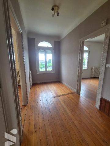 Maison de caractère de 113m², proche centre-ville.
