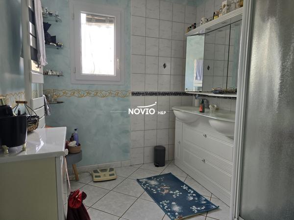 Pavillon plain pied avec grand garage