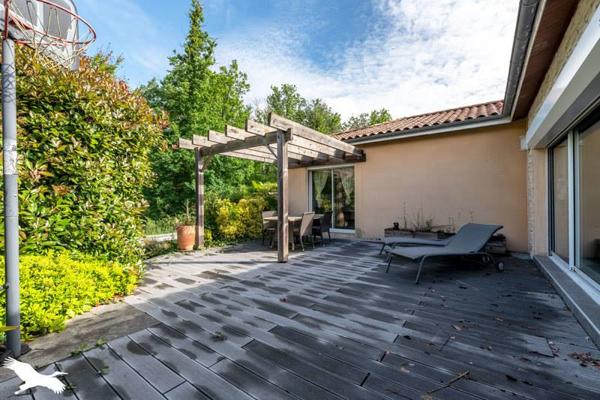 Maison à vendre |  Marsac-sur-l'Isle |  6 pièces | 154 m²