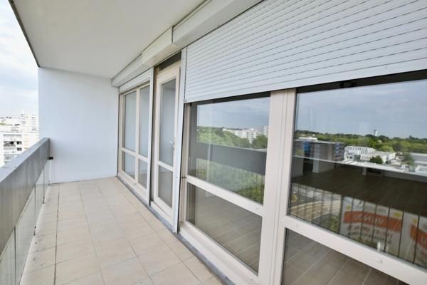 Appartement entièrement rénové de trois chambres