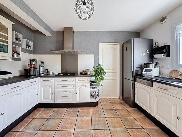 Maison 5 pièces - 126 m² Exclusivité efficity