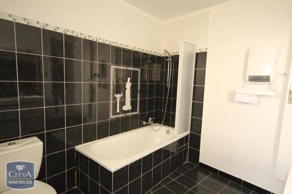 Appartement à louer 2 pièces 45.78m²