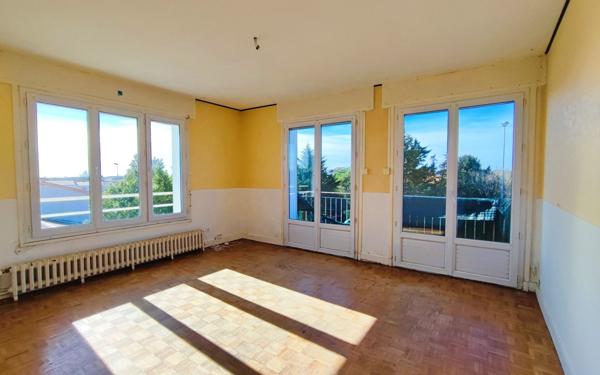 Immeuble à vendre    9 pièces • 198 m2 La Rochelle