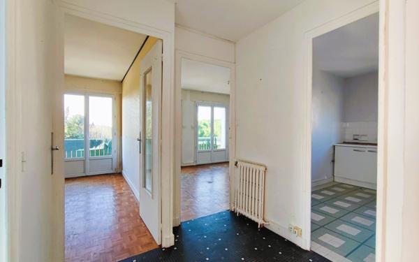 Immeuble à vendre    9 pièces • 198 m2 La Rochelle