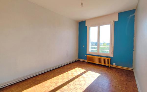 Immeuble à vendre    9 pièces • 198 m2 La Rochelle