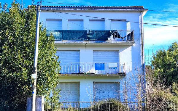 Immeuble à vendre    9 pièces • 198 m2 La Rochelle