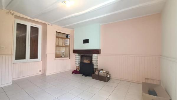 MAISON EN PIERRE + DÉPENDANCES CISSÉ