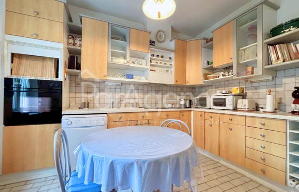 Maison de ville 4 pièces - Proche du marché central