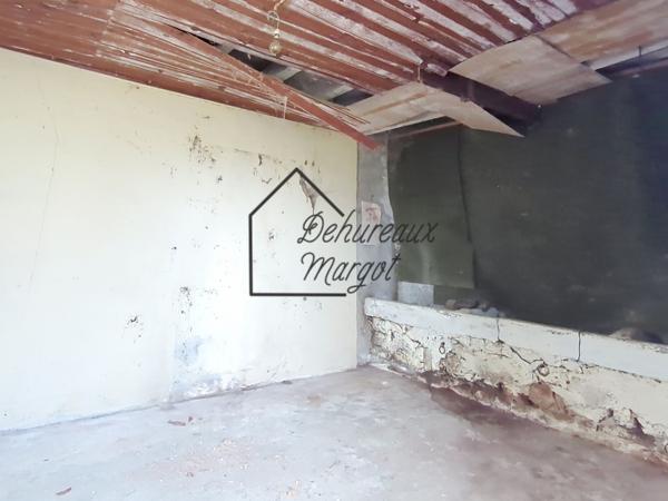 Maison
         4 pièces
        - 95 m² 99 900 € *