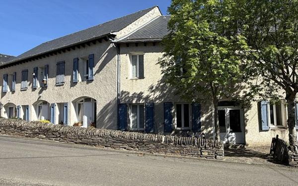 Maison à vendre    15 pièces •  Le Bleymard