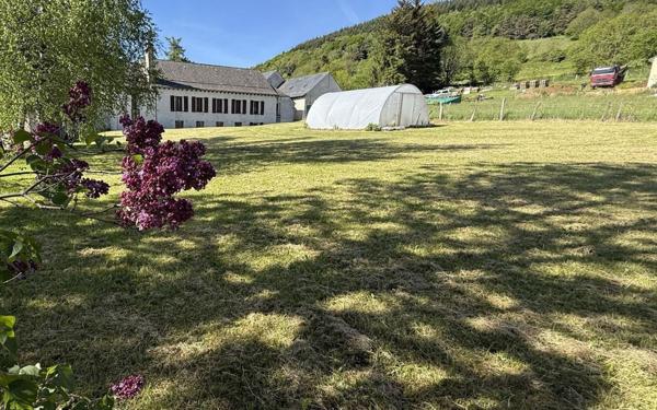 Maison à vendre    15 pièces •  Le Bleymard