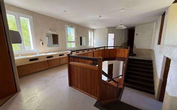 Maison à vendre    15 pièces •  Le Bleymard