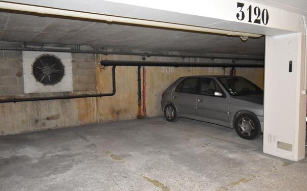 Stationnement à vendre    Paris 11