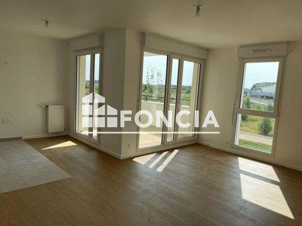 Location Appartement 3 pièces 64.5 m² - 1215 BOULEVARD DE L'EUROPE Melun 77000