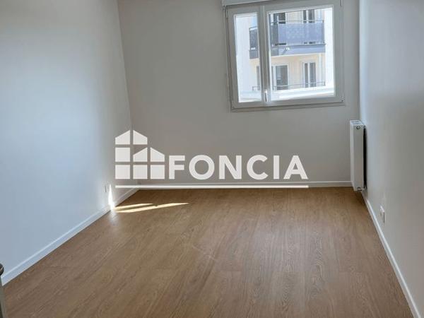 Location Appartement 3 pièces 64.5 m² - 1215 BOULEVARD DE L'EUROPE Melun 77000