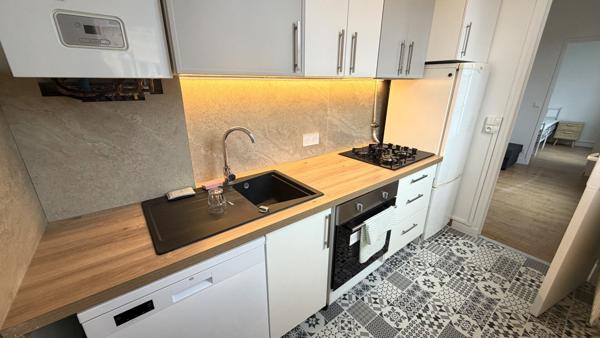 Appartement Suresnes 3 pièce(s) 47.67 m2