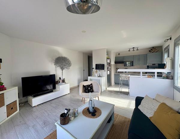 Appartement à vendre ! Aix-en-Provence-LA TORSE-T2 balcon  Piscine-Ascenseur