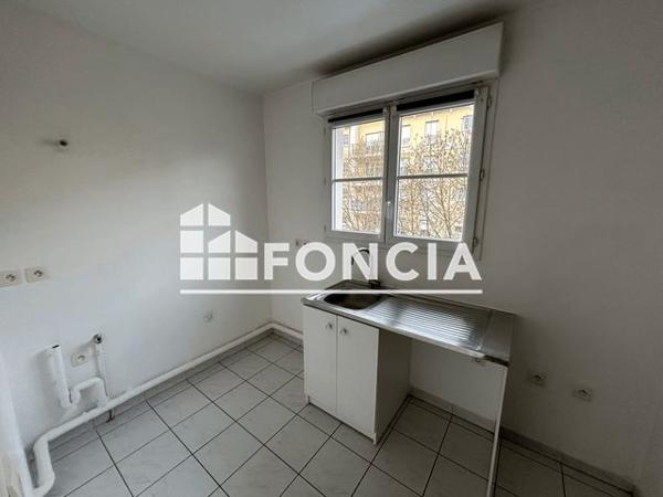 Location Appartement 2 pièces 44.47 m² - 2 RUE JAMES DE ROTHSCHILD Bussy St Georges 77600