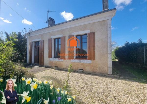 Offrez-vous la douceur de vivre charentaise dans cette maison chaleureuse et entièrement meublée, prête à vous accueillir dès le premier jour.