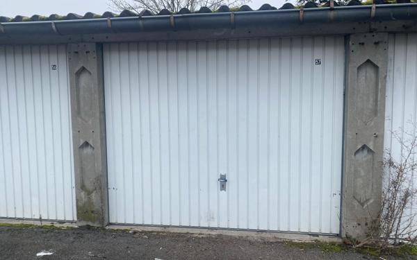 Stationnement à louer