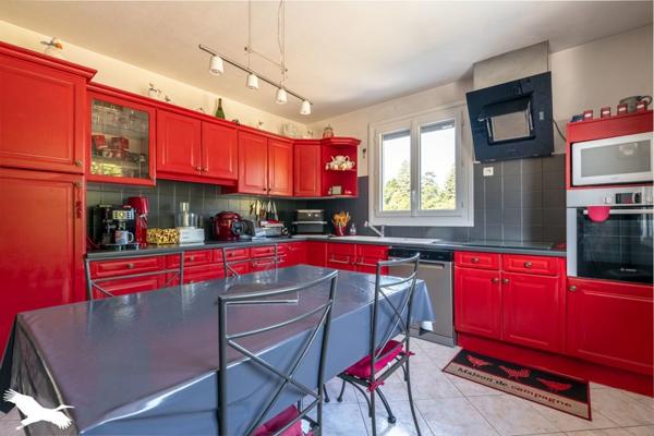 Maison à vendre 359 040 € Trélissac 8 p 258 m² DPE D