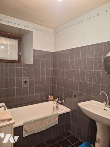 MAISON A USAGE D'HABITATION