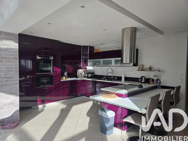 Maison à vendre 7 pièces 235 m² Combs-la-Ville