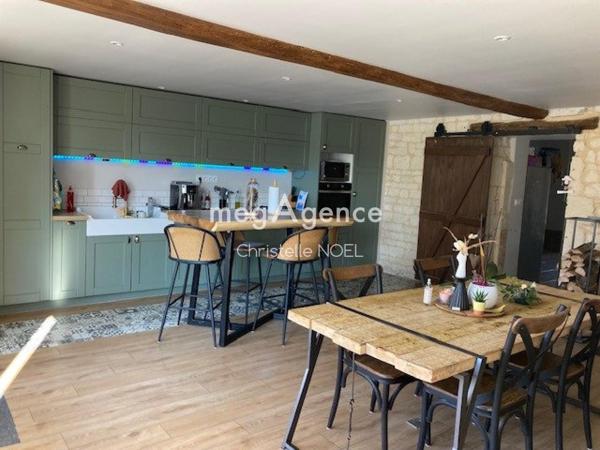 Maison à SAINTE-GEMME-LA-PLAINE, 85400 - 7 pièces 194m²