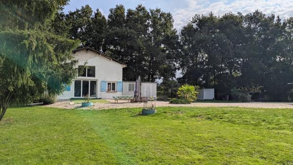 Vente                                                      Maison
                        
                     6 pièces                      154 m2                     à Argent-sur-Sauldre