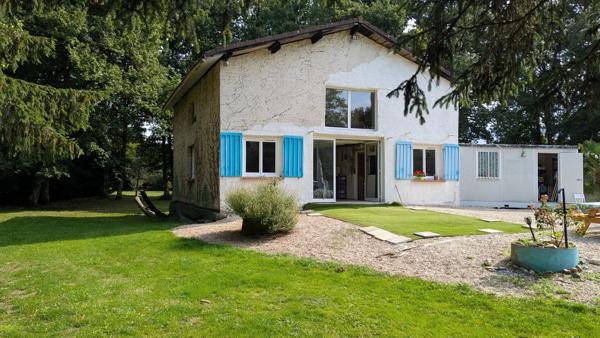 Vente                                                      Maison
                        
                     6 pièces                      154 m2                     à Argent-sur-Sauldre