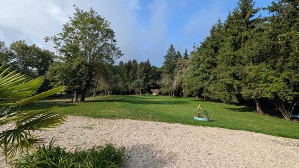 Vente                                                      Maison
                        
                     6 pièces                      154 m2                     à Argent-sur-Sauldre